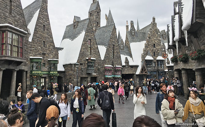 Harry Potter park opens at Universal Studios Japan
