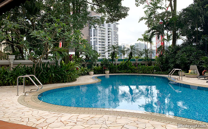 Vibe Hotel Singapore's outdoor pool