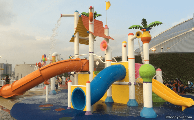 Kallang Wave Shopping Mall Water Playground