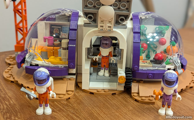 Lego Friends mars space base 3