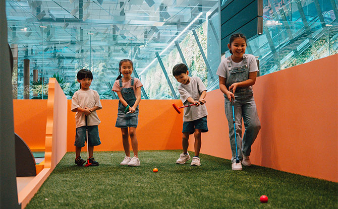 Starry Mini Golf at Changi Airport June School Holidays 2024