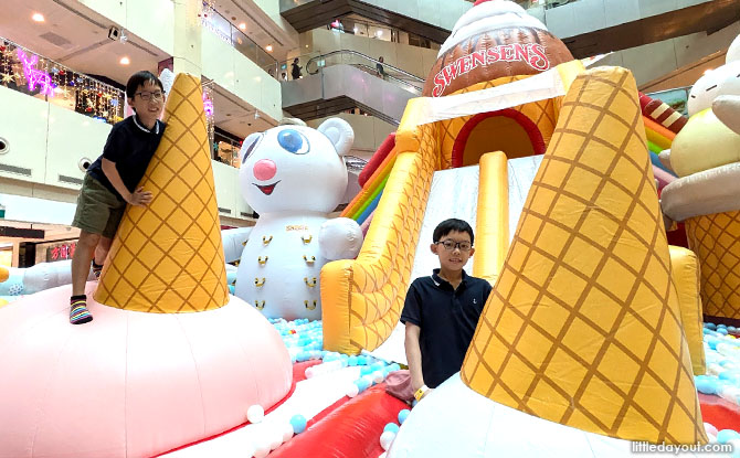 Glimmers of a Christmas Wonderland at West Mall