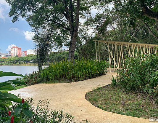 Punggol Park: Quiet Lakeside Getaway