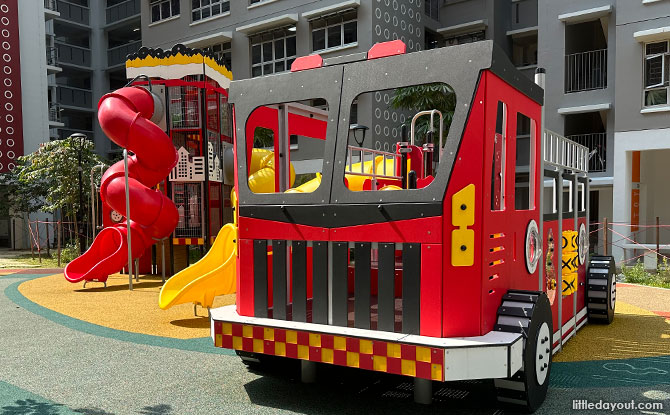 Boon Lay Glade Playground: Fire Engine At The Old Jurong Fire Station Site