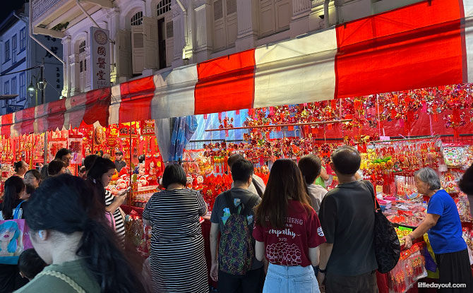 Festive Fair along Sago Street, Smith Street, Pagoda Street, Trengganu Street and Temple Street (8 January to 28 January)