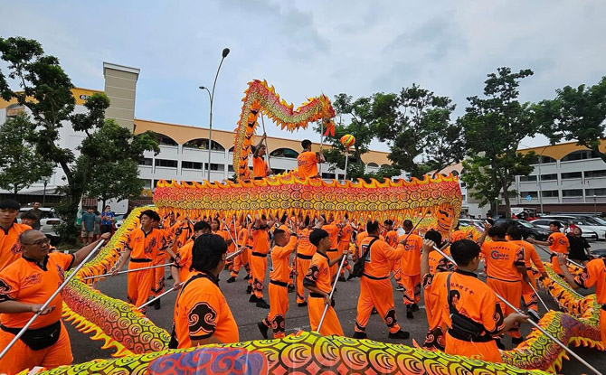 dragon dance