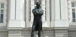 Raffles Statue, Singapore's Civic District