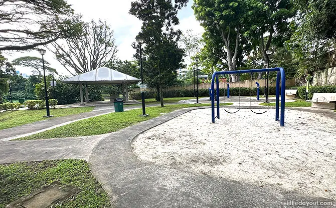 Faber Heights Park: Neighbourhood Park Next To The Pandan River