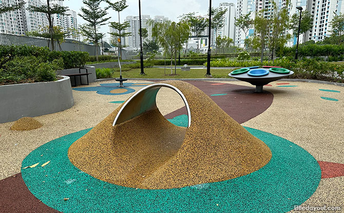 Fernvale Dew Playgrounds: Play for Various Ages