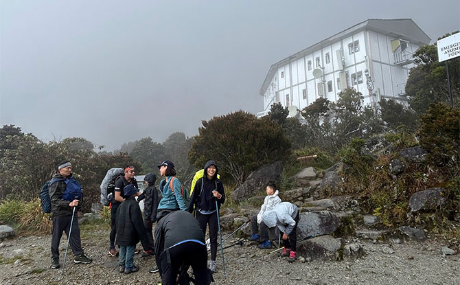 Laban Rata Resthouse