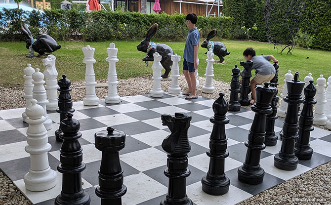 Giant chess set