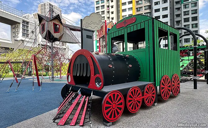 Teck Whye View Playground: Train Locomotive Steam Adventure