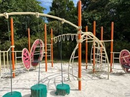 Zhenghua Nature Park Children's Playground